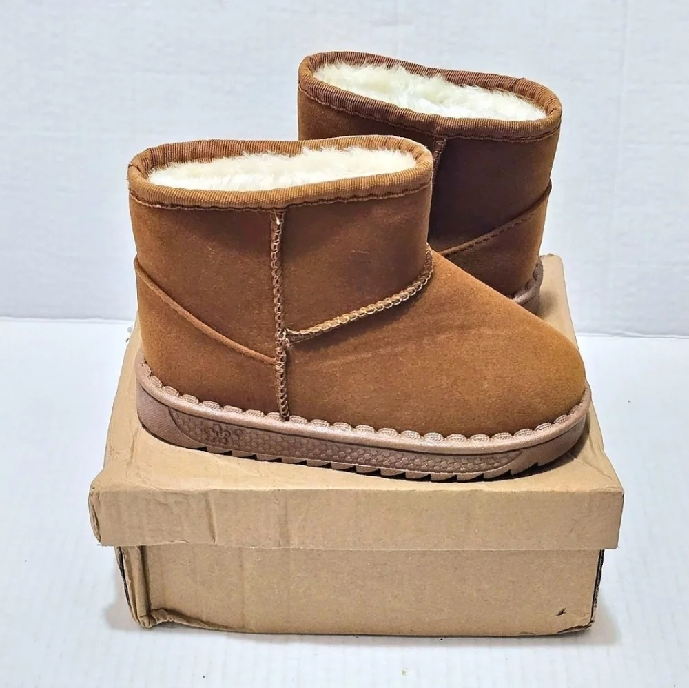Cozy Snow Boots Kids Unisex Size EU30 Brown Fuzzy Warm Winter Pull-On Casual